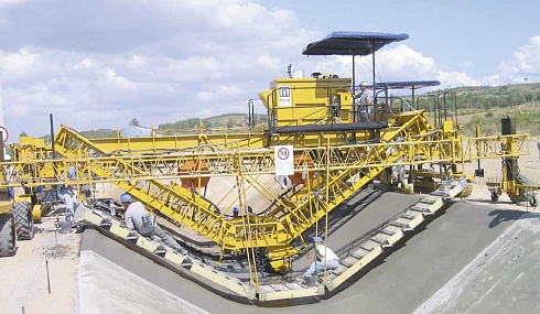 Цилиндрический финишер отделки покрытия Gomaco C-650/SL-650