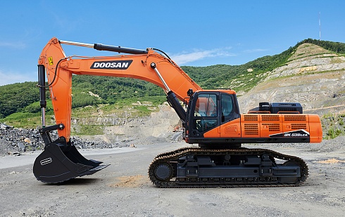  Экскаватор DX530LCA-7M